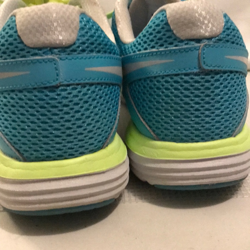 Nike Dual Fusion View 6